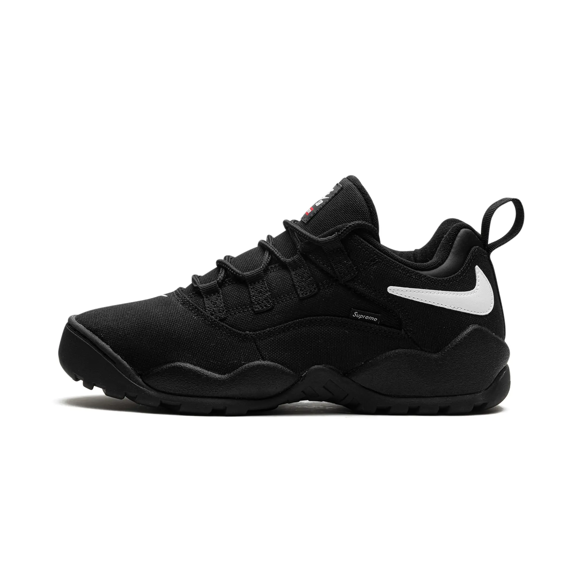 SB Darwin Low "Supreme - Black" FQ3000 001
