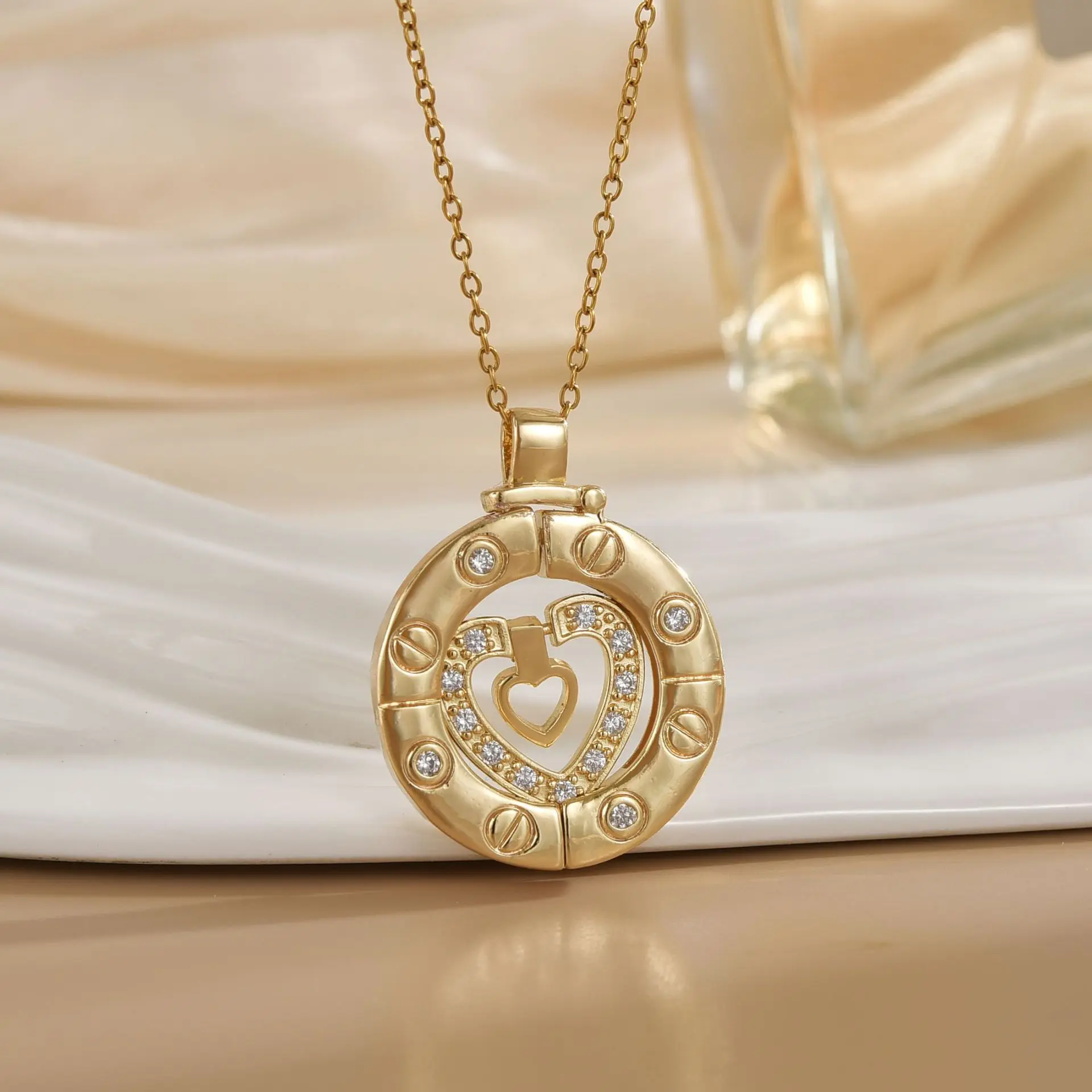 Silver-Tone Heart Necklace for Women, Elegant Layered Double Chain with a Dainty Convertible Locket, Adjustable 16-20in Gift Jewelry, Heart Design Jewelry, Stylish Accessories, Silver Heart Necklaces