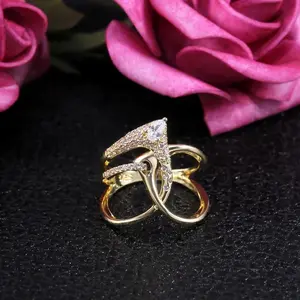 Luxury Irregular Magical Witch Ring Super Cool Accessories Gadget Golden Twist Winding Women Jewelry Personality Rings Marquise Wedding Bands Cubic Zirconia