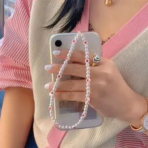 New resin red heart imitation pearl mobile phone hanging rope ins bracelet mobile phone rope Phone Charm