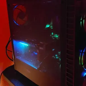 ASRock Challenger Radeon RX 9060 XT 16GB GDDR6 PCI Express 5.0 x16 Graphics Card RX9060XT CL 16GO RX 9060XT