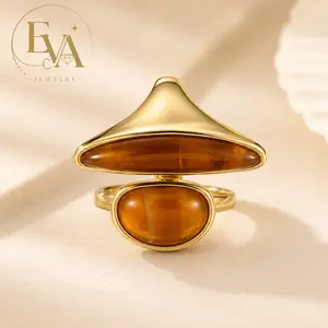 EVA Unisex Resin Statement Ring, Vintage Amber Effect Open Ring, Gold Tone Adjustable Fashion Accessory for Men and Women