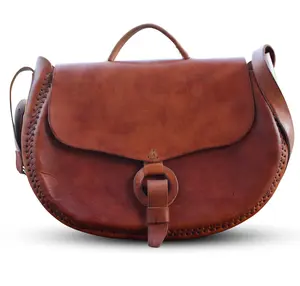 Harrison Full Grain Leather Saddle Tote I Structured Everyday Shoulder Bag