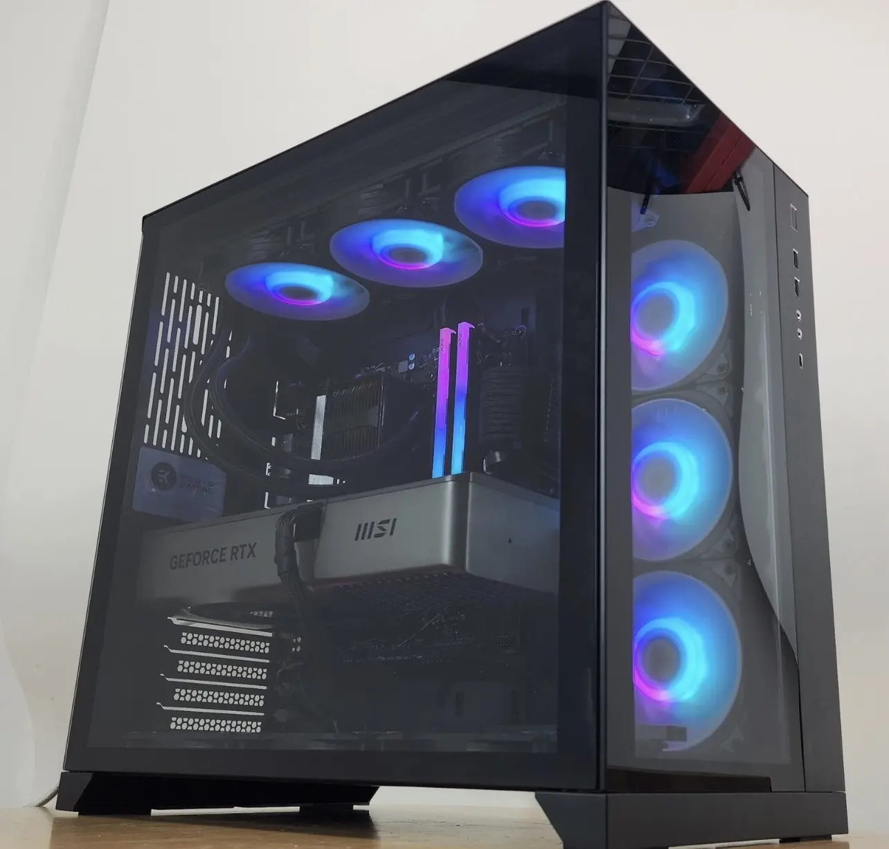 Gaming PC Ryzen 9 7950X 32GB RAM 1TB SSD RTX 4070 Ti SUPER 16GB Win11 Computer