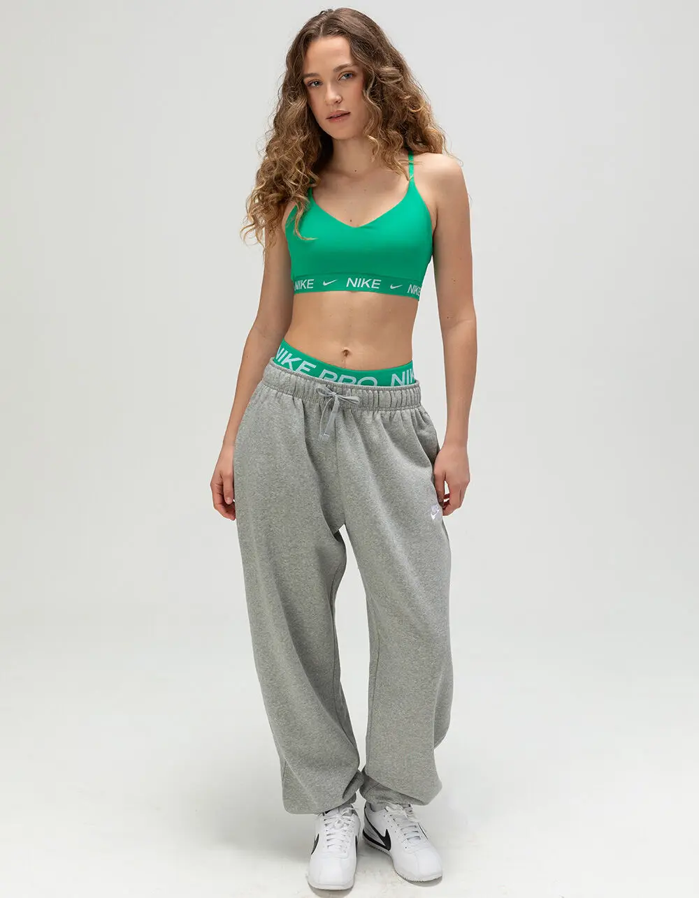 NIKE Sportswear Club Womens Oversized Fleece Sweatpants