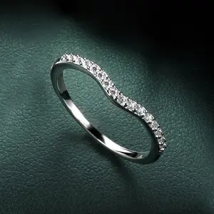 GEMSME  Luxury V-shaped Design Rhinestone Decorated Stackable Ring, Fashion Accessories for Women & Men, Exquisite Jewelry for Gift Elegant Minimalist Chic wedding ring