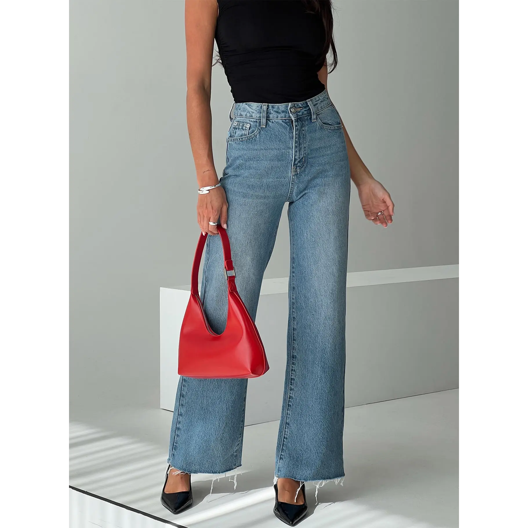 Henesey High Rise Straight Leg Jeans Mid Blue Wash