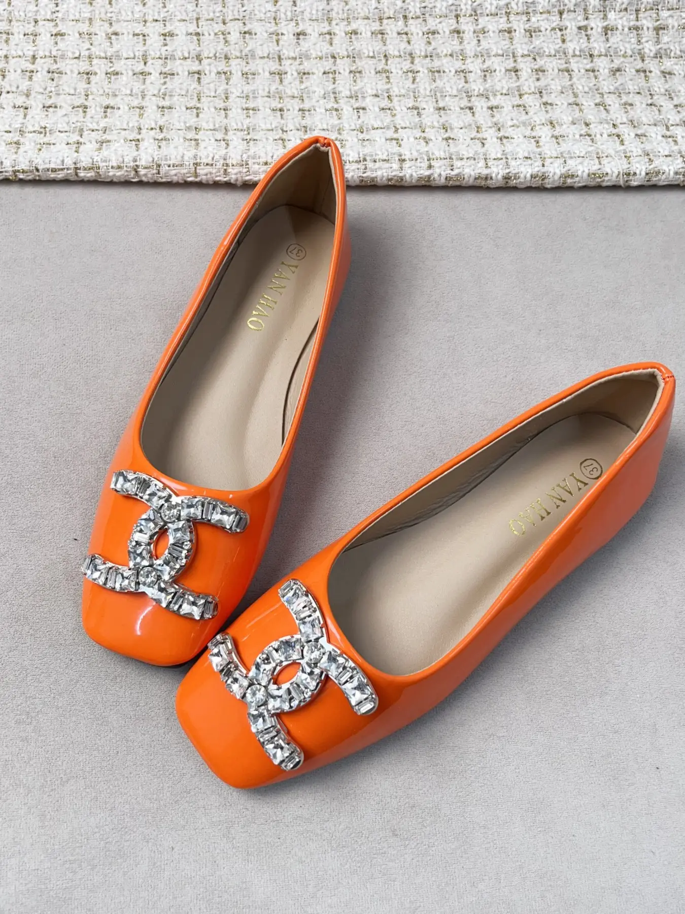 Women's Square-Toe Ballet Flats, Glossy Artificial Patent Leather Fashionable Flats with Sparkling Rhinestones, Comfortable All-Season Fashion Shoes