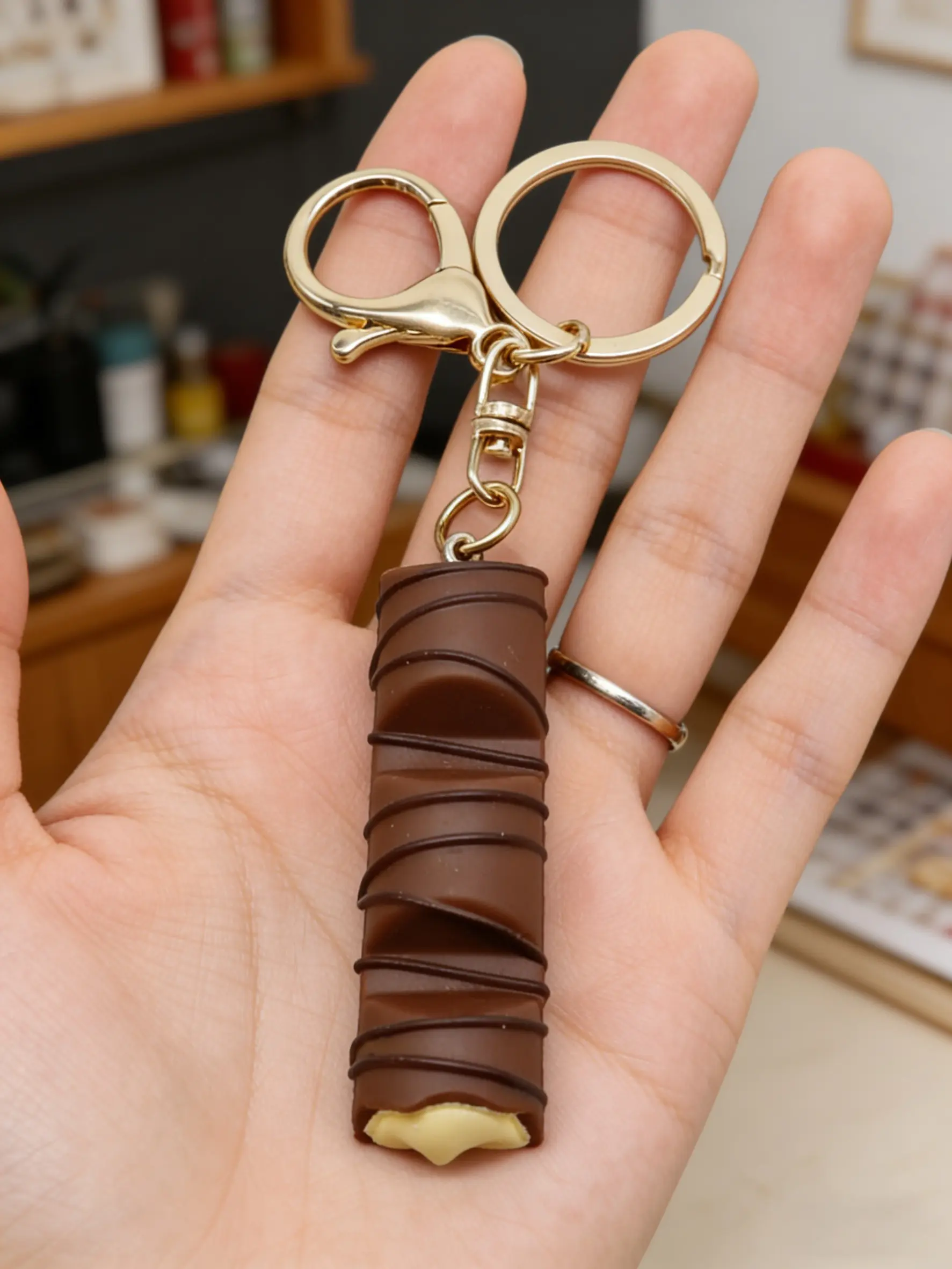 Mini Realistic Chocolate 3D Lollipop Keychain Bag Charm, Cute Keychains Food Sweet Snack Candy Key Ring, Trendy Bag Accessory Gift for Her, Keychain For Bags