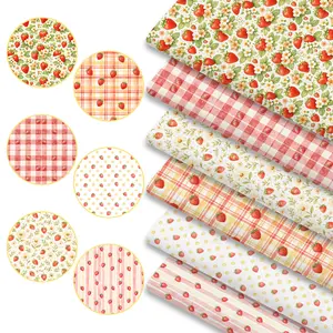 6pcs Cute Strawberry Print Fabric Bundles, 45cm*50cm/17.72in*19.69in Sweet Berry Pattern Fabric Squares for Quilting, Patchwork Sewing Material for Bedding, Tablecloth, Bags, Masks, Hats, Headbands, Pillowcases