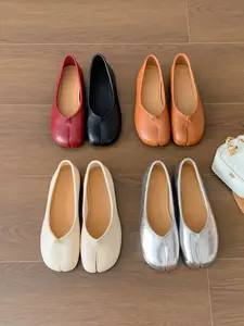 Women's Split Toe Flats - Soft Easy Slip-On Footwear, Buckleless Low Heel Loafers with Thick Sole for Work, Travel Beige Flatform Walking Shoes,affordable loafer，flats，trending shoes，zapatos para mujer，shoes for women 2026，Footwear,flats