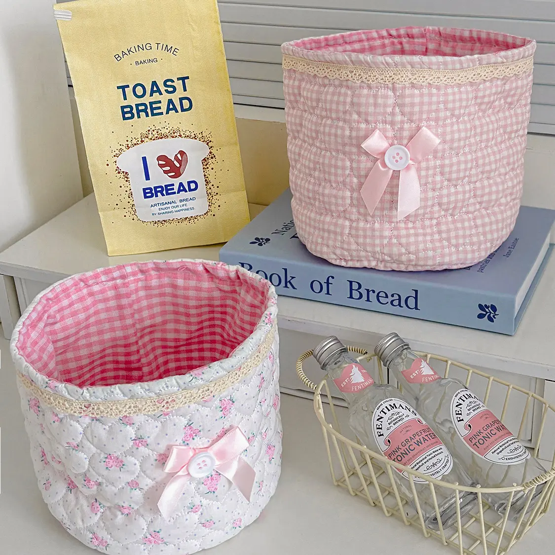 Coquette Fabric Storage Basket, Round Plaid Lined Decorative Organizer with Bow & Heart Patch for Girly Dorm & Bedroom, Dorm Storage, Bedroom Organizer