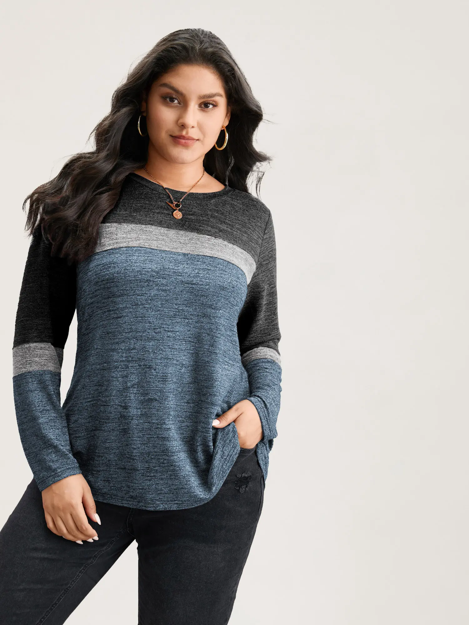 BLOOMCHIC Women's Plus Size Heather Colorblock Contrast Crew Neck Long-Sleeve Casual Garment - Spandex Fabric, Contrast Patch, Regular Fit [M-6X],Women's Clothes, Plus Size Clothes,Summerfinds