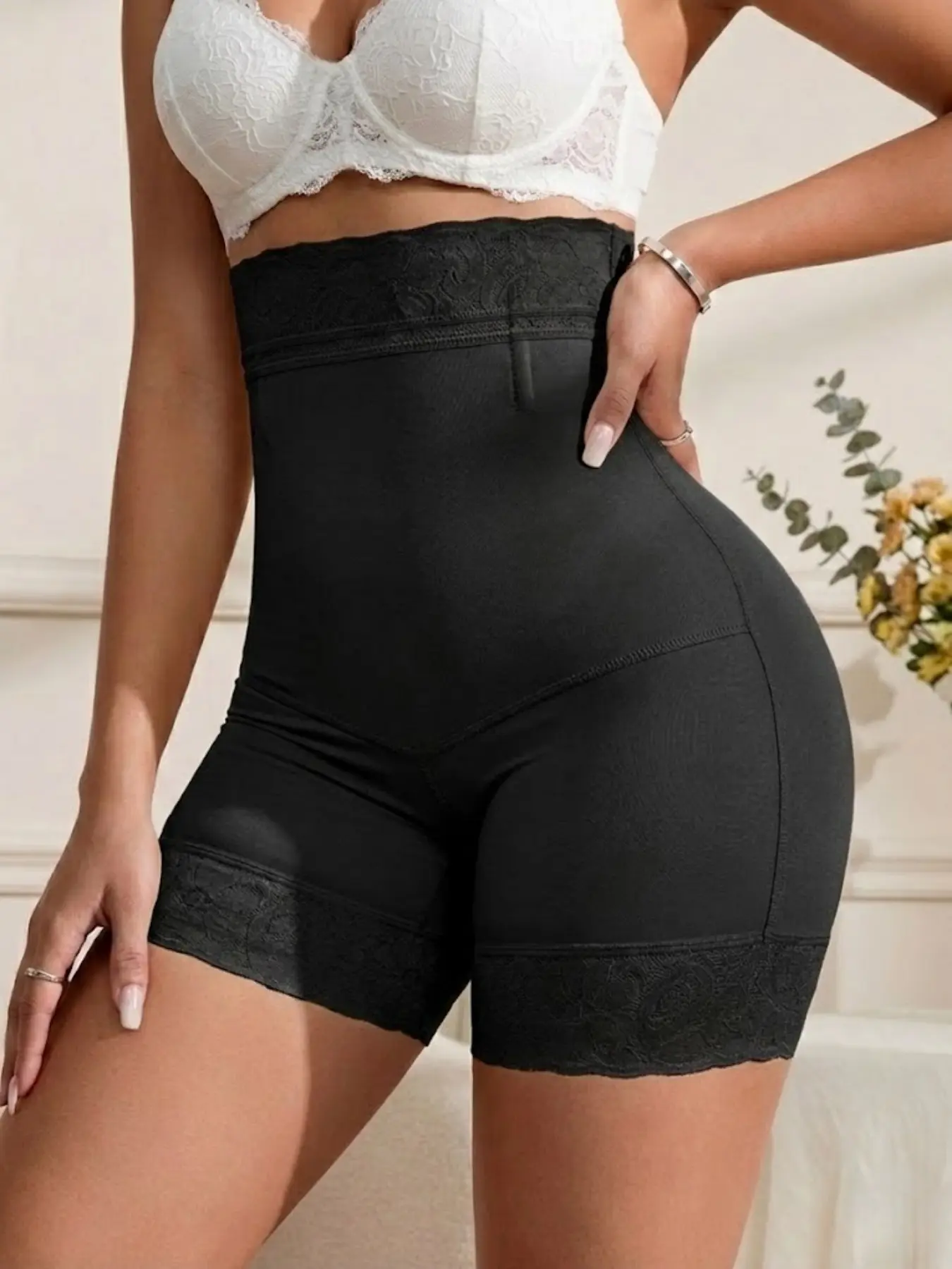 Women's High Compression Tummy Control Shapewear Panty, Smooth, with Lace Waist Leg Hem, Fajas, Contoured Butt Lifting Padded High Shaping Shorts, Colombian Shapewear, Breathable High Stretch Slim Bottom, Suitable for Daily Wear & Sports, Underwear