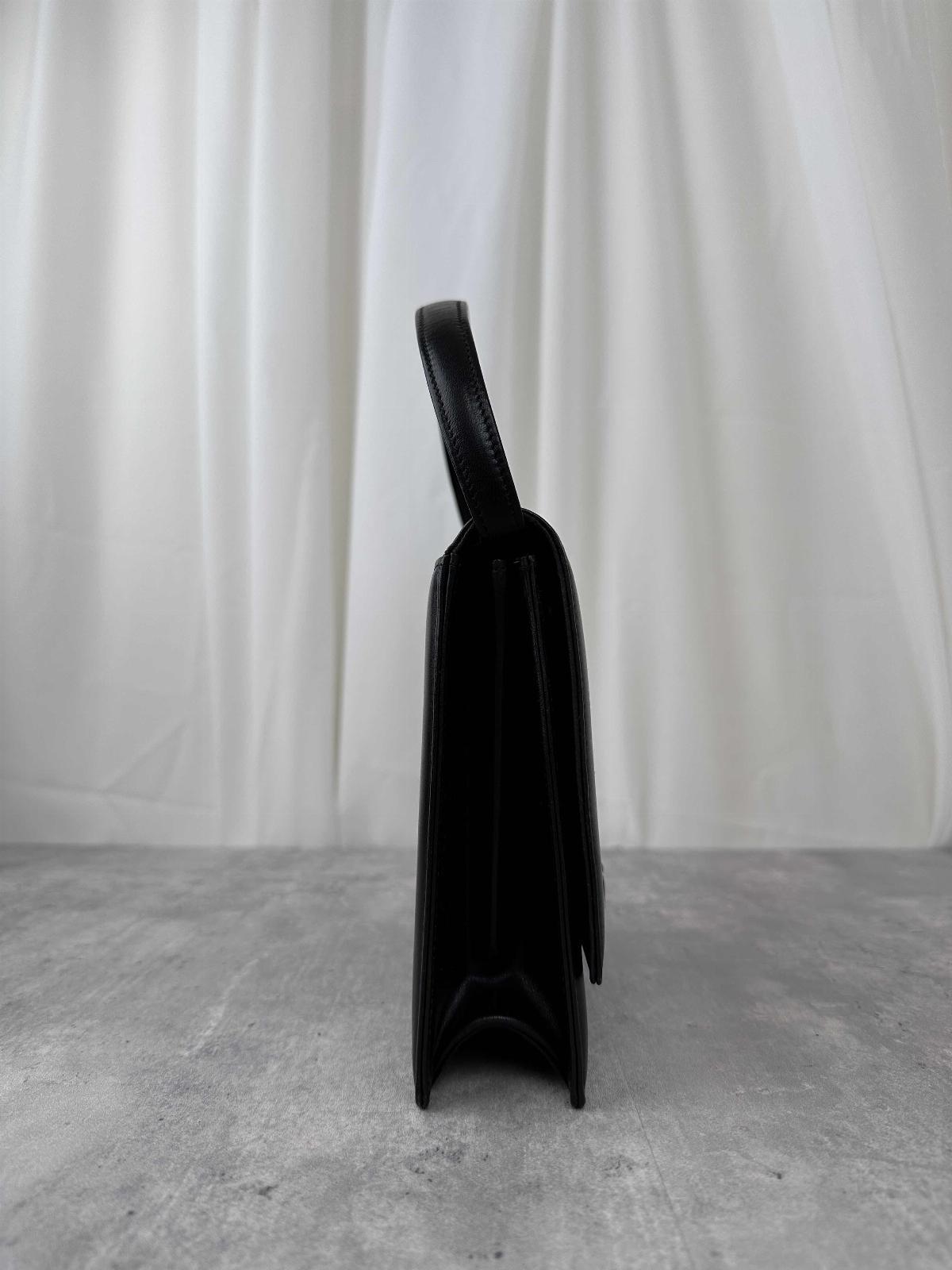 Pre-owned Givenchy As Shown Tote Bags handbag, cowhide leather, black MRA576