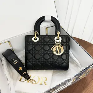 Pre-owned Dior Lambskin Shoulder Bags 7.8'' R13969 Shoulder Bag C6841945983 0312 T1 Rina