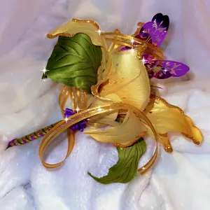 Honey gold lily