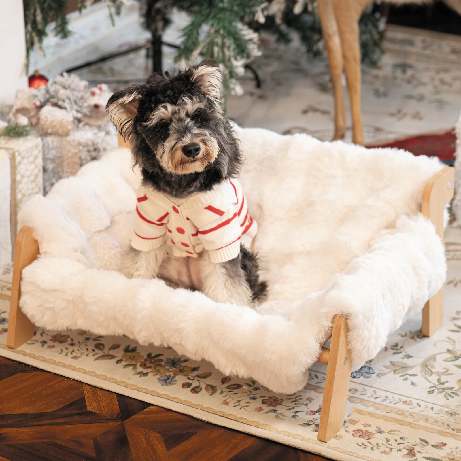 Elevated Pet Sofa Bed, Durable Solid Wood Frame Raised Pet Lounge Chair with Thick Washable Fluffy Cushion, Modern Furniture for Indoor Cats and Small Dogs