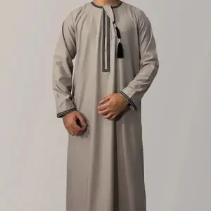 New Solid Color round Neck Embroidered Thick Tassel Oman Gowns Saudi Arabia Men's Long Sleeve Robe Thobe Muslim Modesty Formal