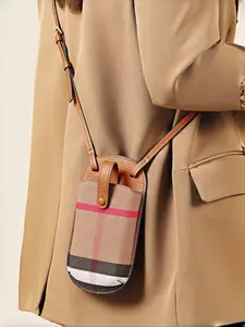 Urban Minimalist Vintage Leather Phone Bag with Magnetic Clip, Classic Retro Diamond Quilted Crossbody Purse for Women, Lightweight Stylish Mini Handbag with Card Holder