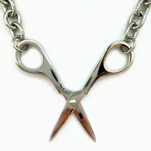Scissor Necklace in Silver