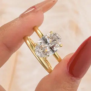 MAXINEJEWELRY 4.0ct Oval Cut 5A Cubic Zirconia Engagement Ring Set - Women's Bridal Wedding Jewelry for Daily, Proposal, Anniversary