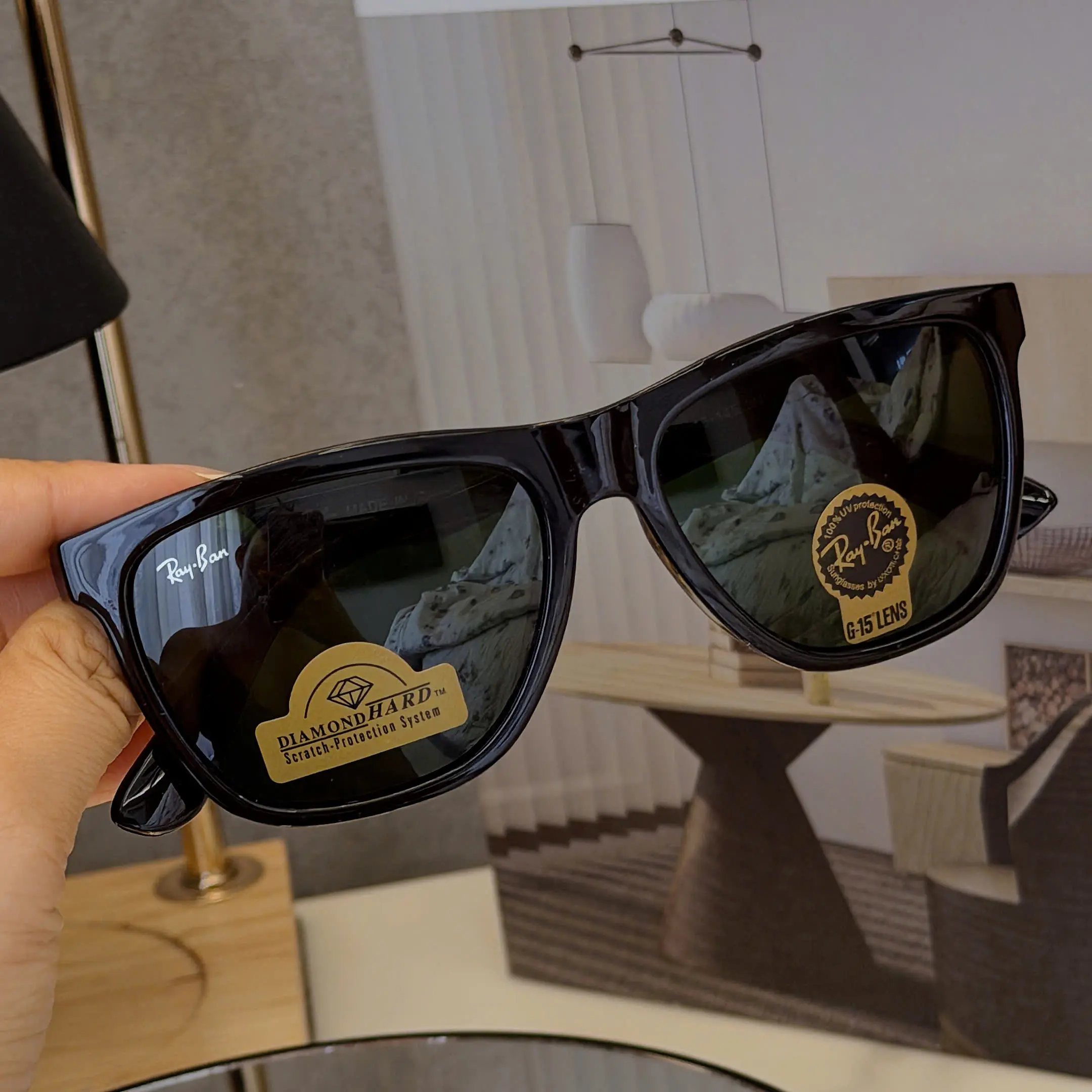 Ray-Ban Black Square Sunglasses for Men & Women – Classic Rectangular Frame, Dark Tinted Lenses, Stylish Everyday Fashion Eyewear