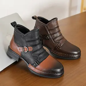 Men’s new denim boots—fashionable, versatile boots with a two-tone, distinctive design; trendy men’s boots; two-tone, versatile thick-soled boots.