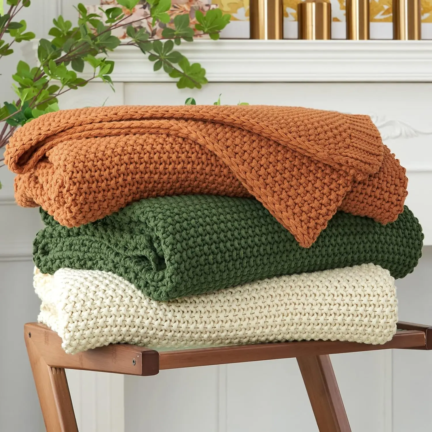 Chunky  Knit Throw Blanket Lightweight Beige    Blanket for Sofa Couch Bed  , Rustic Shabby Chic Modern Farmhouse, 51 x 63 Give  Bag