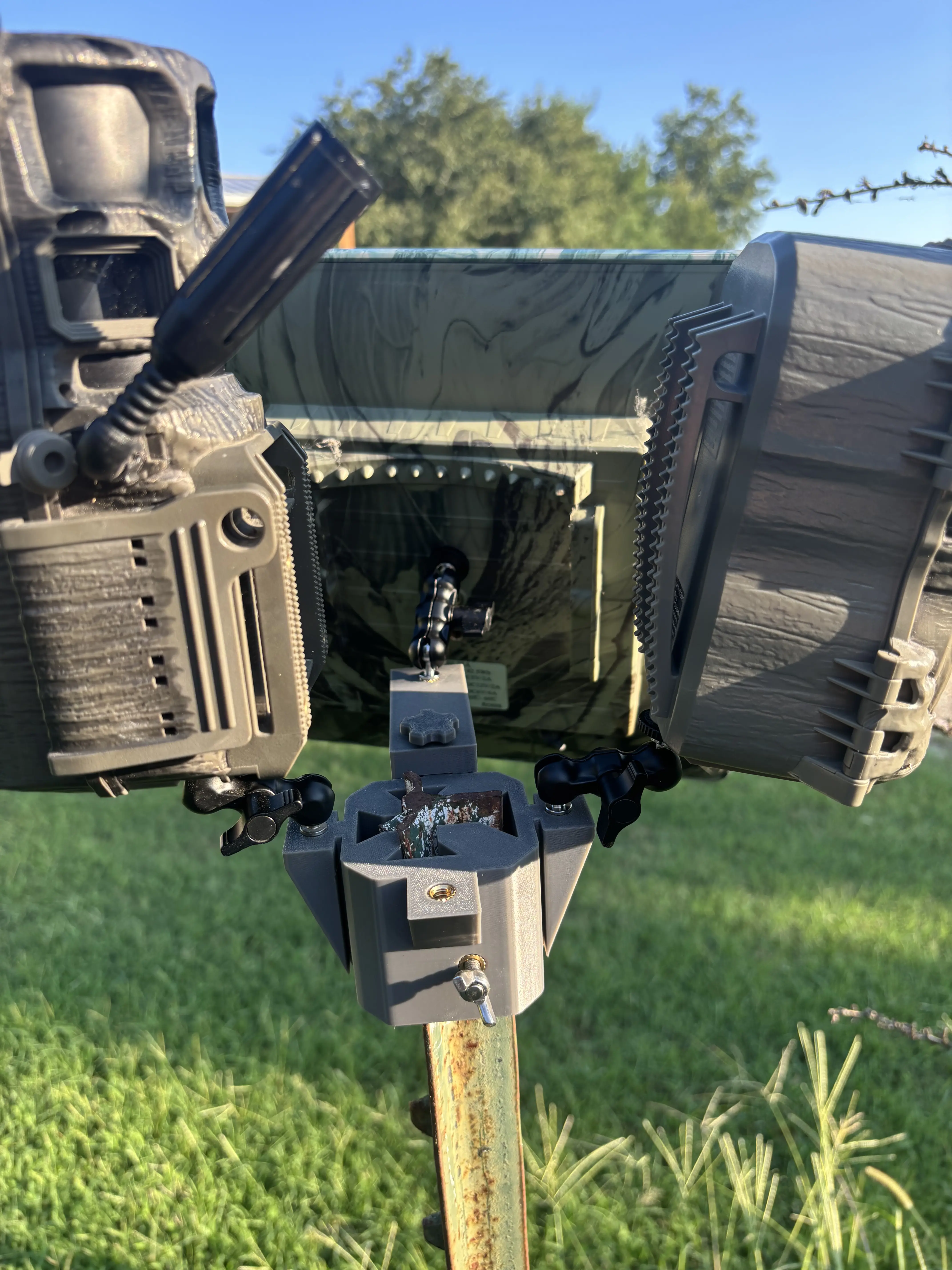 Adjustable T Post Mount