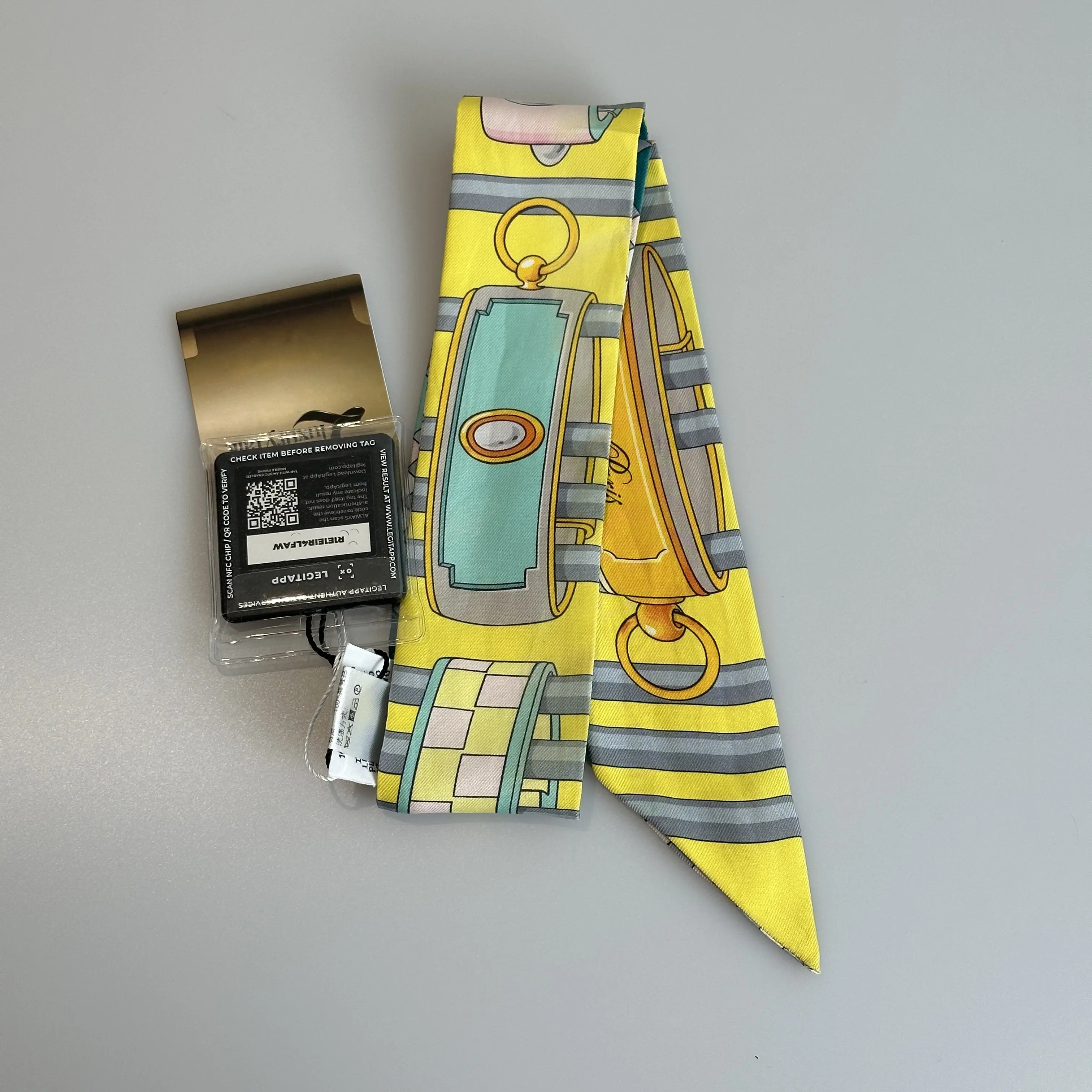 Pre-owned Hermès Twilly Series Yellow & Turquoise Silk Twill Silk Twill Skinny Scarf 73874445