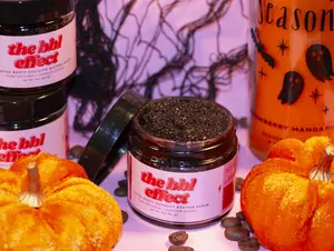 The BBL Effect Coffee Pineapple Extract Booty Hip & thigh Exfoliator