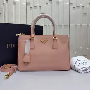 Pre-owned PRADA Leather Shoulder Bags 11.81'' R2659 Shoulder Bag C13343238011 0317 T1 Chloe