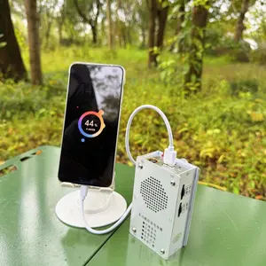This high-power 1000mAh hand-cranked generator is a mini portable emergency power supply that is safe and practical, suitable for leisure stress relief, outdoor adventure, camping, and sudden power outages.