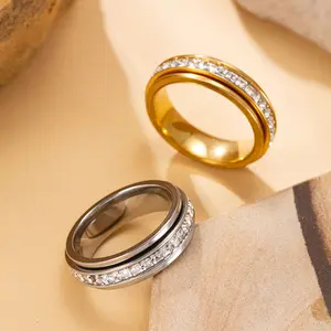 Cross-border best-selling titanium steel jewelry, single-row square diamond rotatable couple's ring, high-end fashion stainless steel ring factory q cute gifts girlfriend elongated accessories women men's men