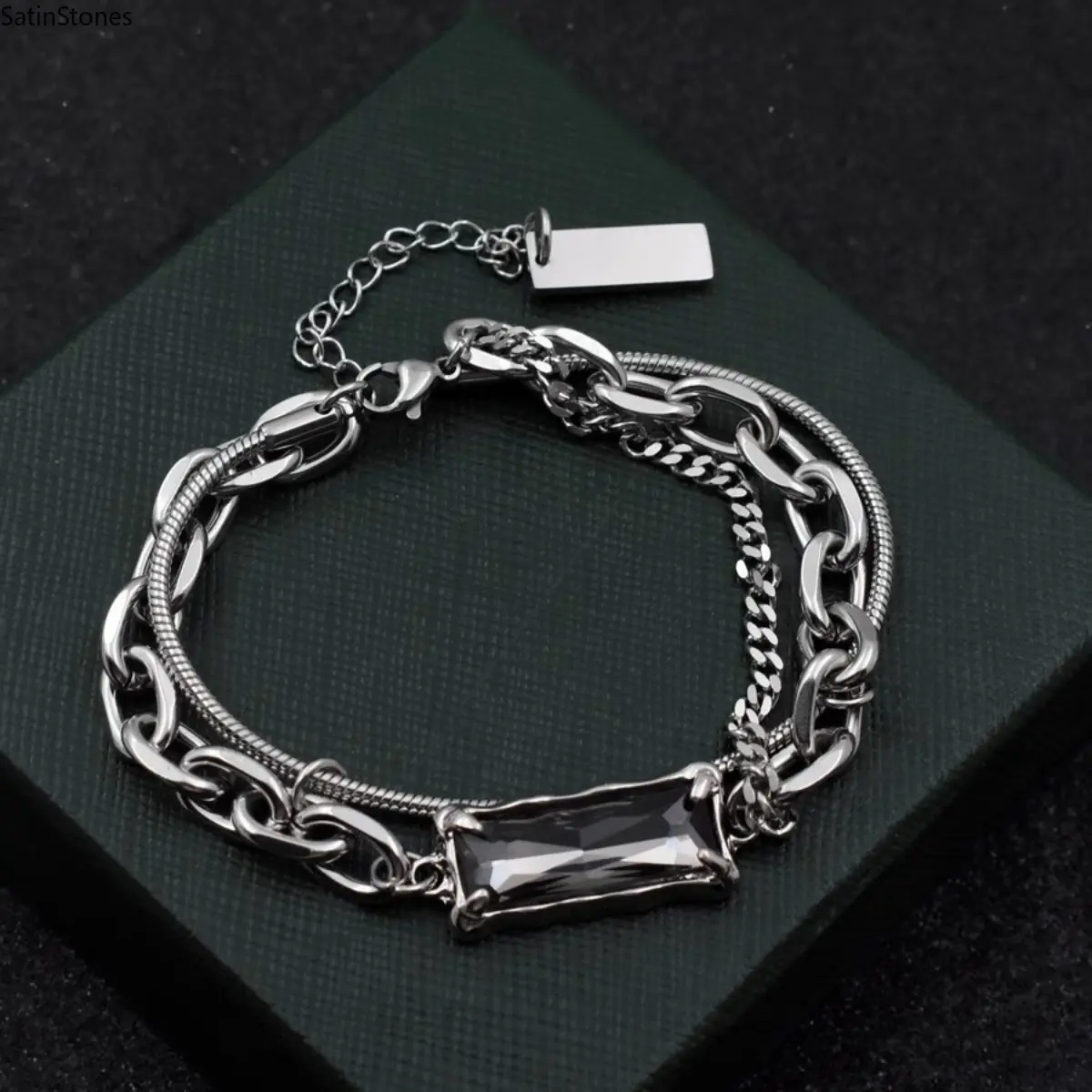 Minimalist Diamond Cut Bracelet in Titanium Steel, Light Luxury Couple's Jewelry for Men and Women in Sleek Dark Gray