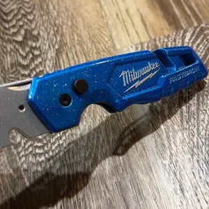 Blunicorn Milwaukee fastback