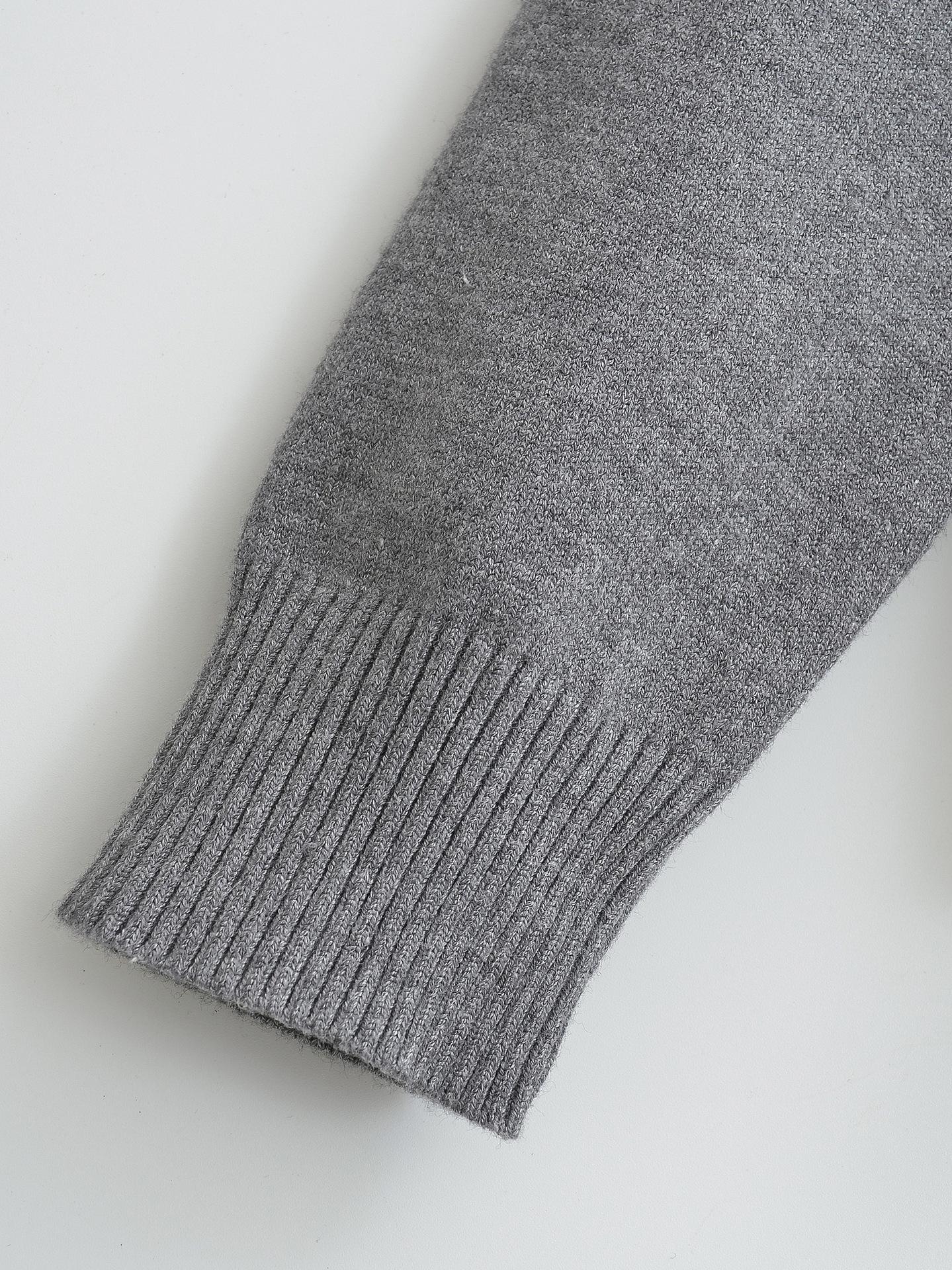 Hooded zipper sweater