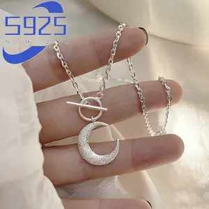 925 Sterling Silver Crescent Moon Pendant Necklace, Clavicle Necklace for Women, Unique Accessory Gift for Daughter, Granddaughter, Mother