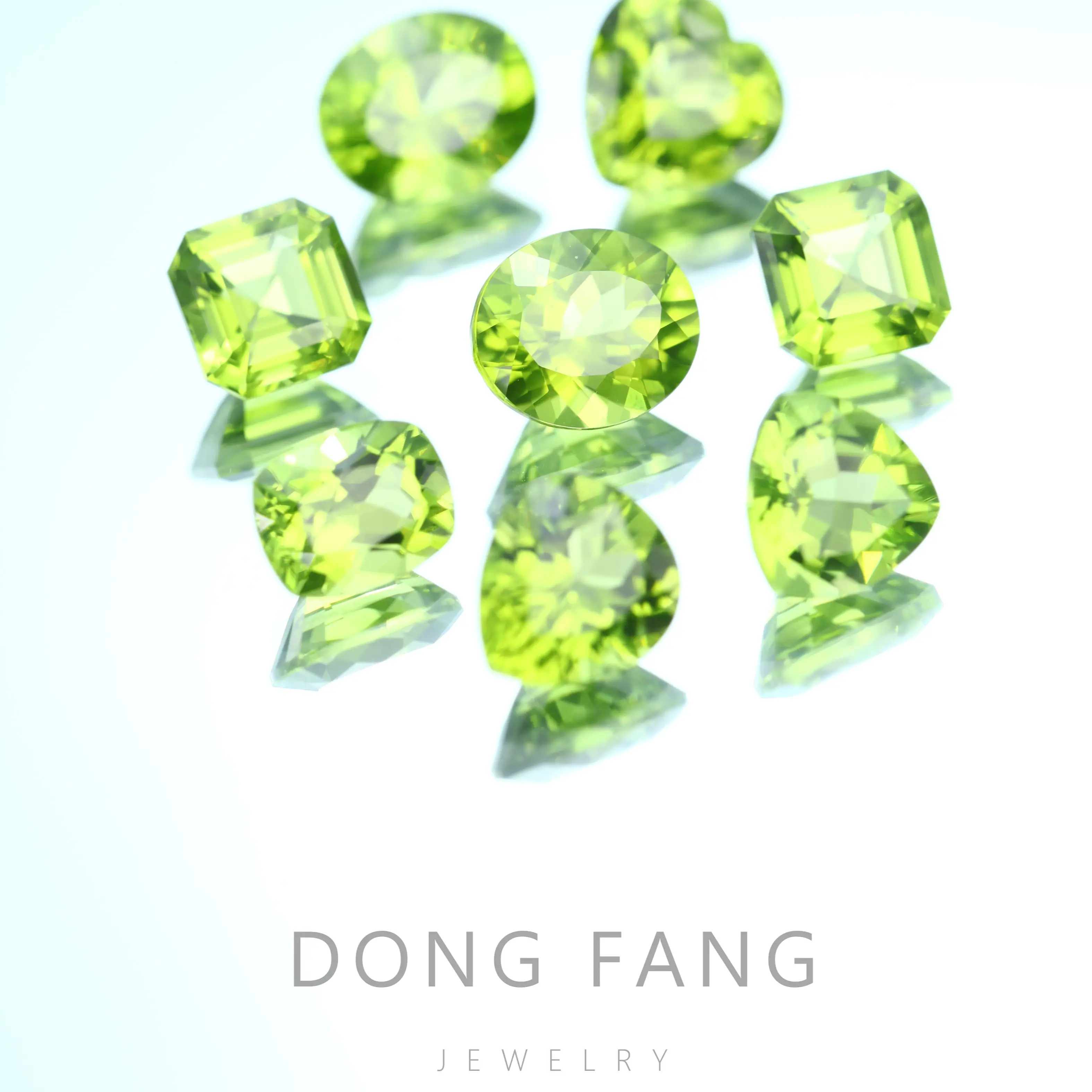 Natural Flawless Peridot Loose Gemstones in Various Carat Sizes