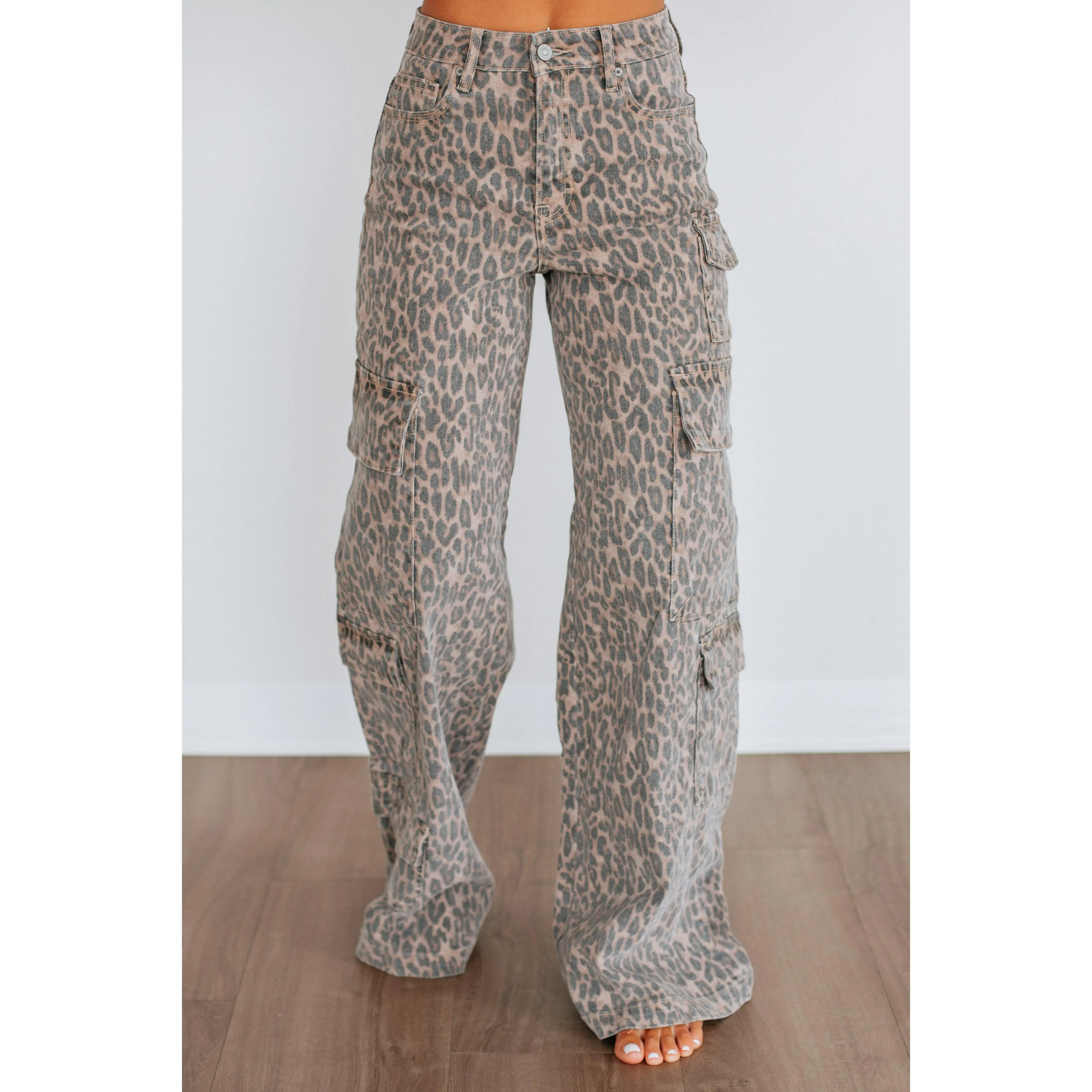 Nori Hidden Cargo Jeans - Cheetah