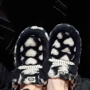 HEYDUDE Wendy Slipper Hearts - Comfortable Slip on Footwear