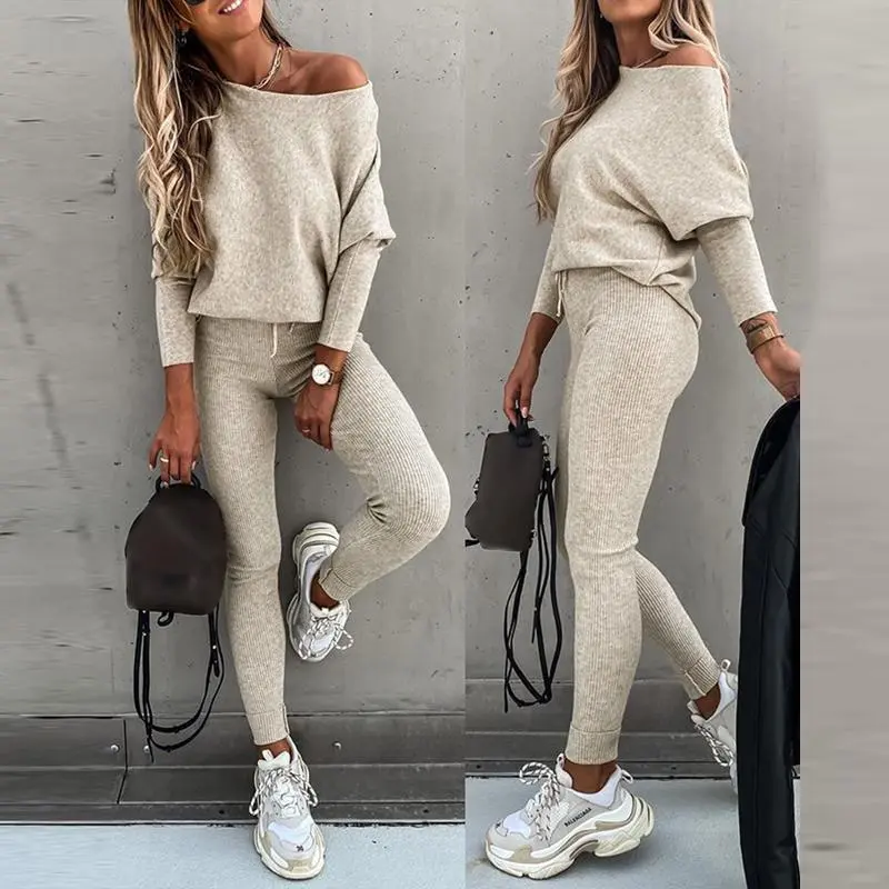 CHICME Women's Basic 2-Piece Sporty Lounge Tracksuit - Longsleeve Pullover Top, Drawstring High-Waisted Pants, Breathable Fabric for Casual Outing, Female Set with Sporty Casual Chic Look, Longsleeves