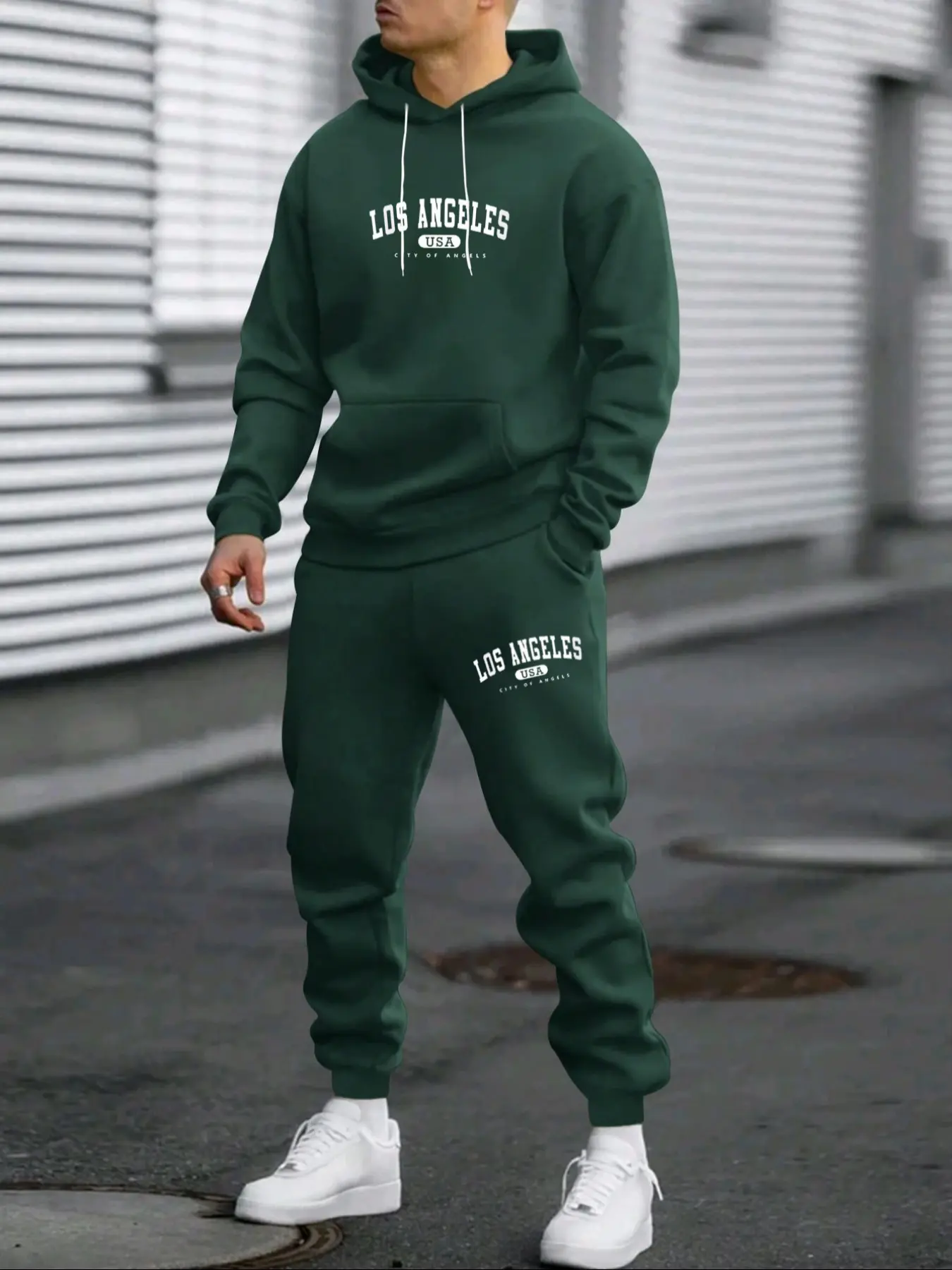 Fall Winter Men 2 Piece Tracksuit Vintage LOS ANGELES USA Letter Print Pullover Hoodie Drawstring Dark Green Jogger Sweatpants Set, Soft Warm Fleece Minimalist Sportswear Street Outfit For Gym Running Daily Wear, Men's Fall Outfits & Winter Outfits