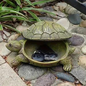 1 turtle-shaped key box, made of resin material, realistic and durable, can easily hide keys and other small objects, suitable for courtyard, window sill, indoor and other decorative scenes