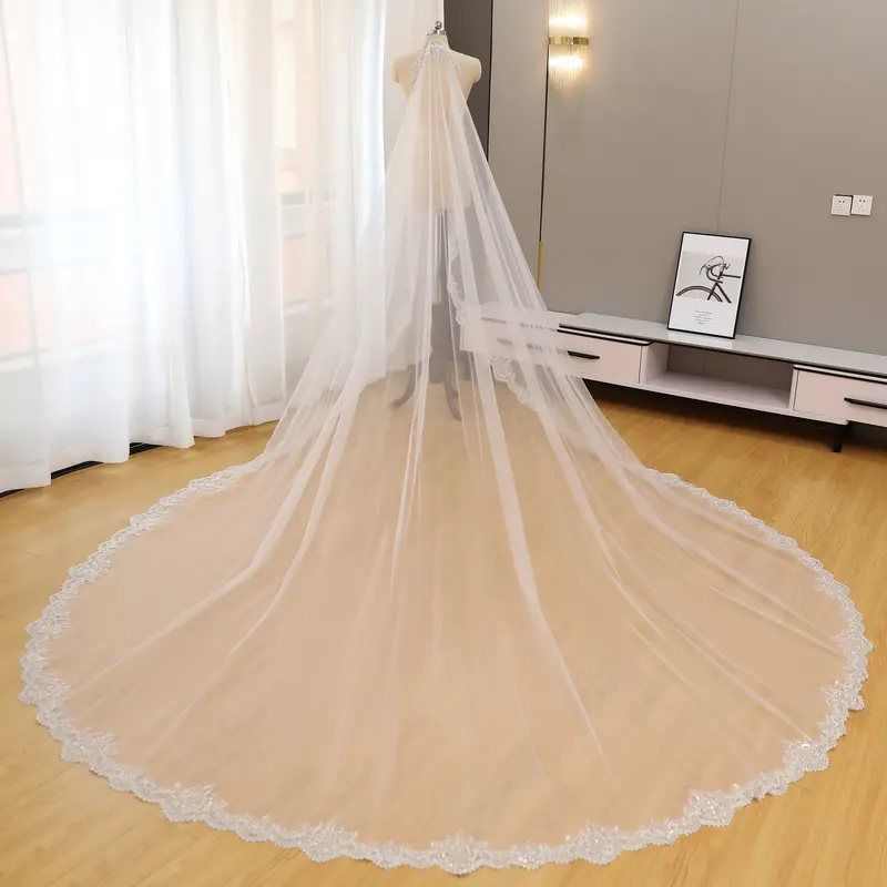 David\'s Bridal ivory Sheer Bridal Veil with Delicate Trim David main image 4