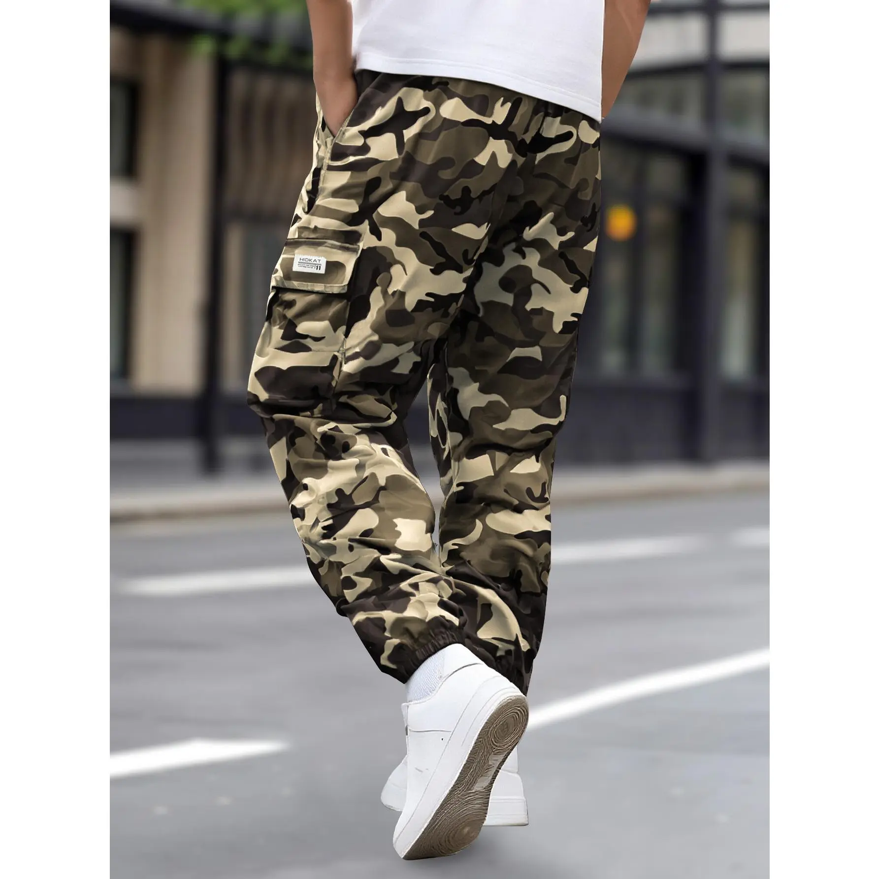 Men's workwear camouflage trousers: retro multi-pocket work trousers with a relaxed fit and tapered ankles, ideal for outdoor hiking, mountaineering and casual sports