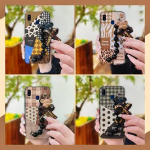 Dirt-resistant protective case Phone Case For Samsung Galaxy A20E Back Cover Skin-friendly feel Cartoon Black pearl pendant Anti-knock silicone cute Waterproof Bear bracelet