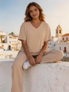 Women's Two-Piece Set—Soft and comfortable short-sleeve top, pants with pockets, women's loungewear set, women's two-piece set