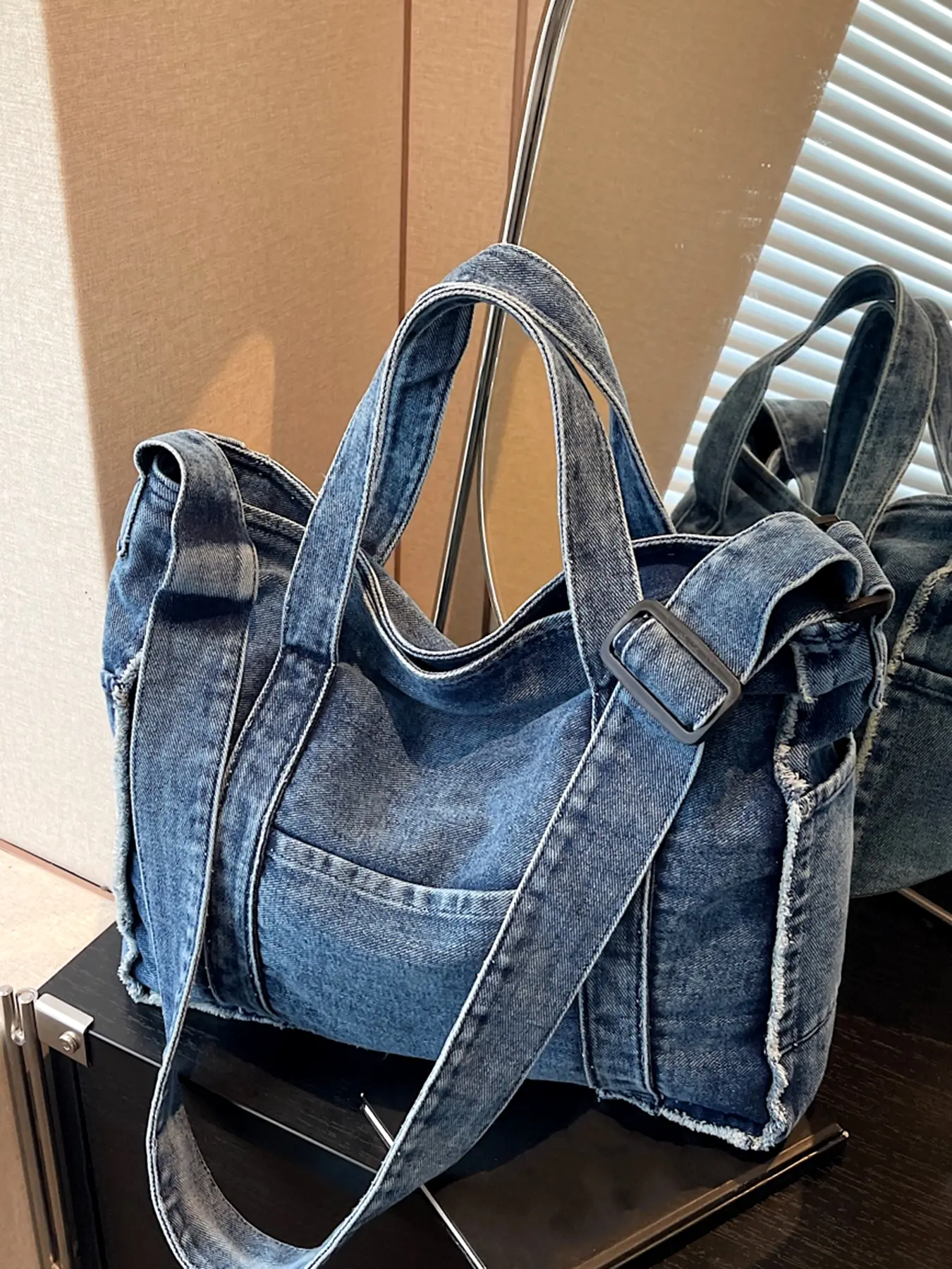 Street fashion denim tote bag, Casual crossbody bags, simple and versatile one-shoulder casual Boho Style crossbody bag, literary and retro handbag, student commuting bag, Everyday bags, suitable for commuting, daily matching and other scenarios